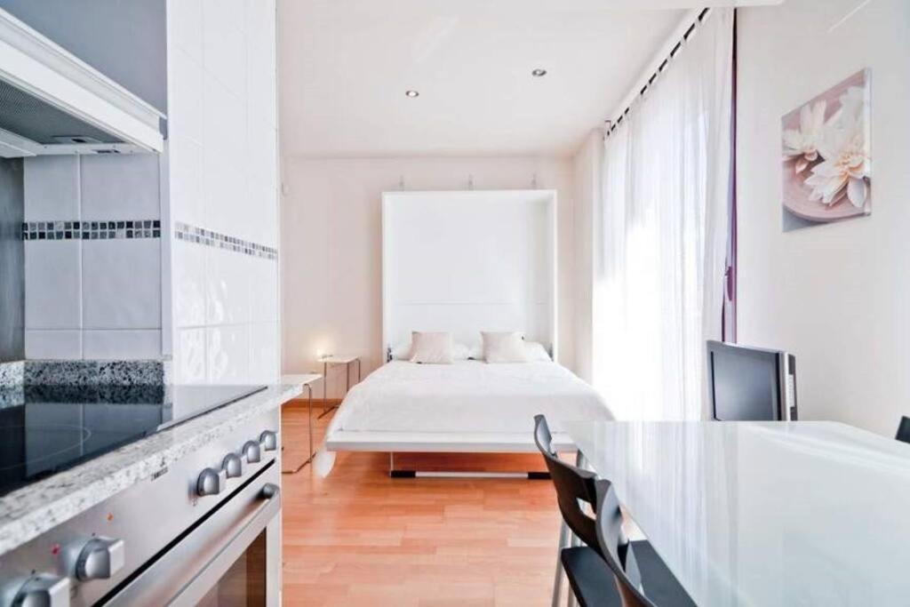 Apartamento En Atocha - Silencioso Y Luminoso Madrid Buitenkant foto